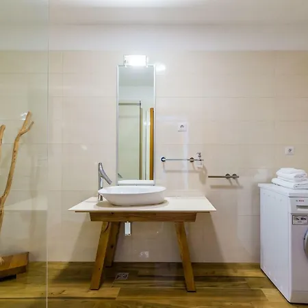 Barbara 莫鲁纳特